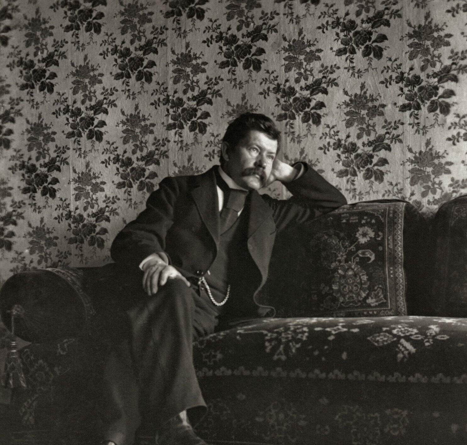Rūdolfs Blaumanis Oskara Rāviņa dzīvoklī Pēterburgā, 1901.–1903. gads.